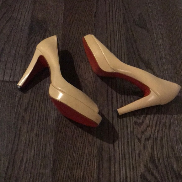 Nude Christian Louboutins - Picture 3 of 8